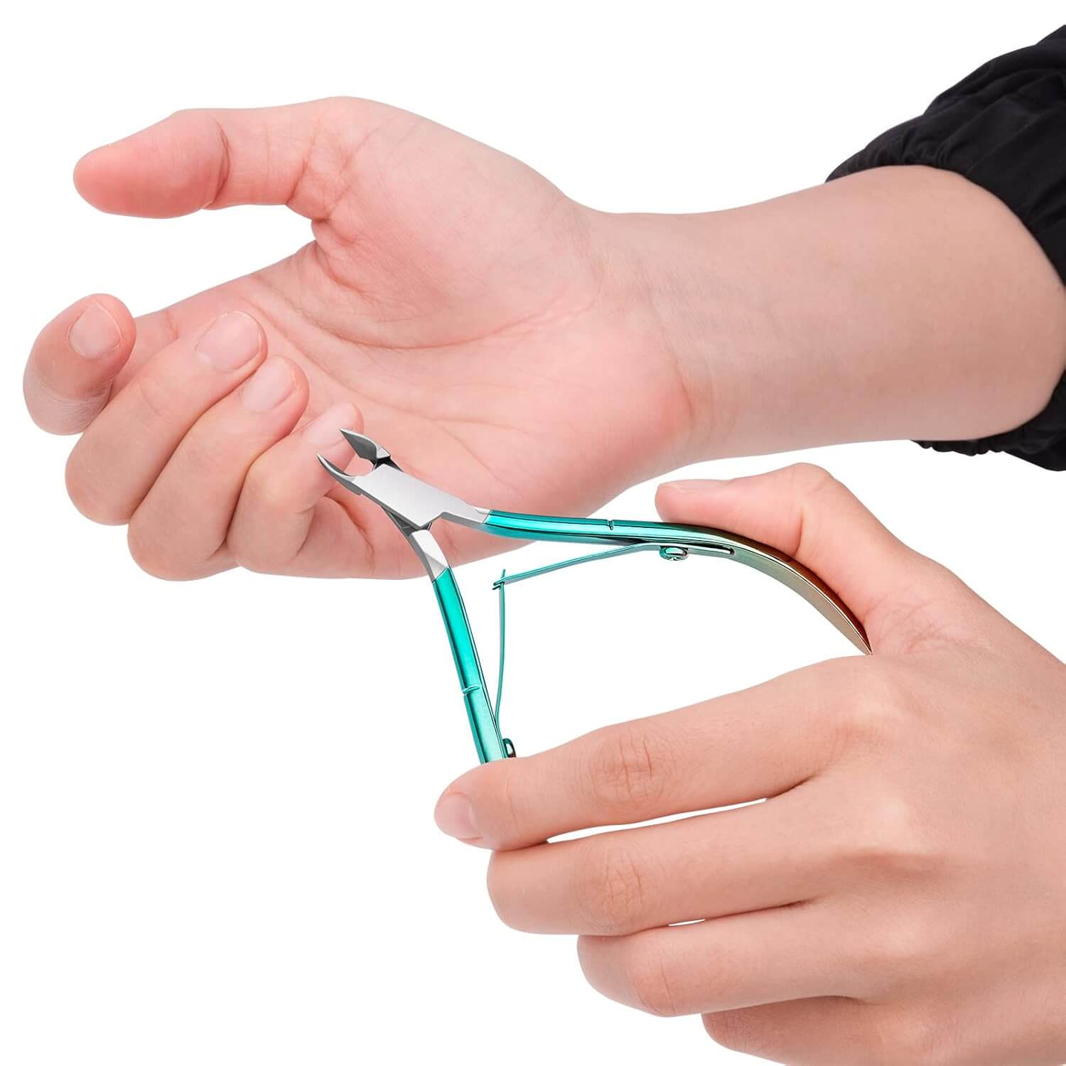 Jovyx PrecisionTrim – Cuticula Trimmer being used for precise cuticle care and nail grooming.